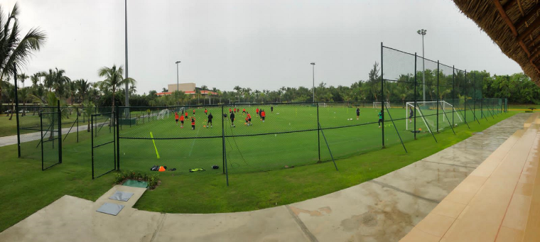 Barceló Bávaro Grand Resort hospeda al campeón de la liga de fútbol canadiense