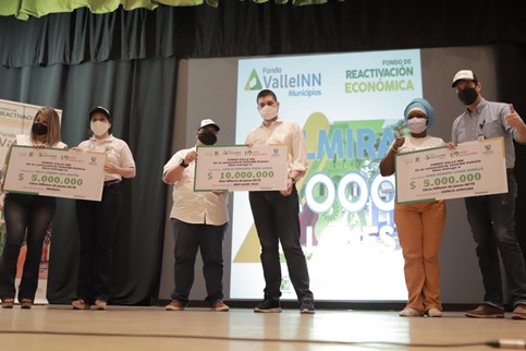 Ganadores del Fondo Valle INN recibirán insumos y maquinaria para sus emprendimientos
