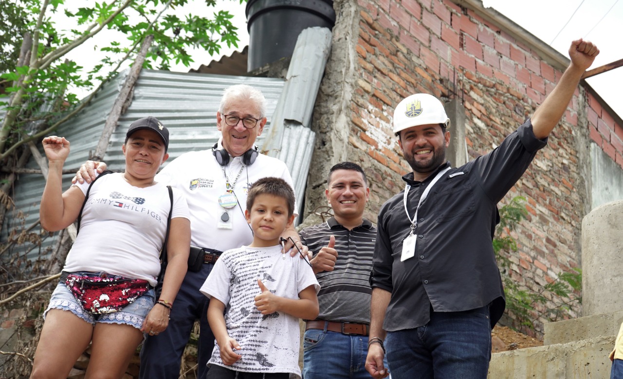 HABITANTES DE OSPINA PÉREZ SE BENEFICIARÁN CON LA OBRA DE ESTABILIZACIÓN QUE REALIZÓ LA ALCALDÍA DE CÚCUTA »