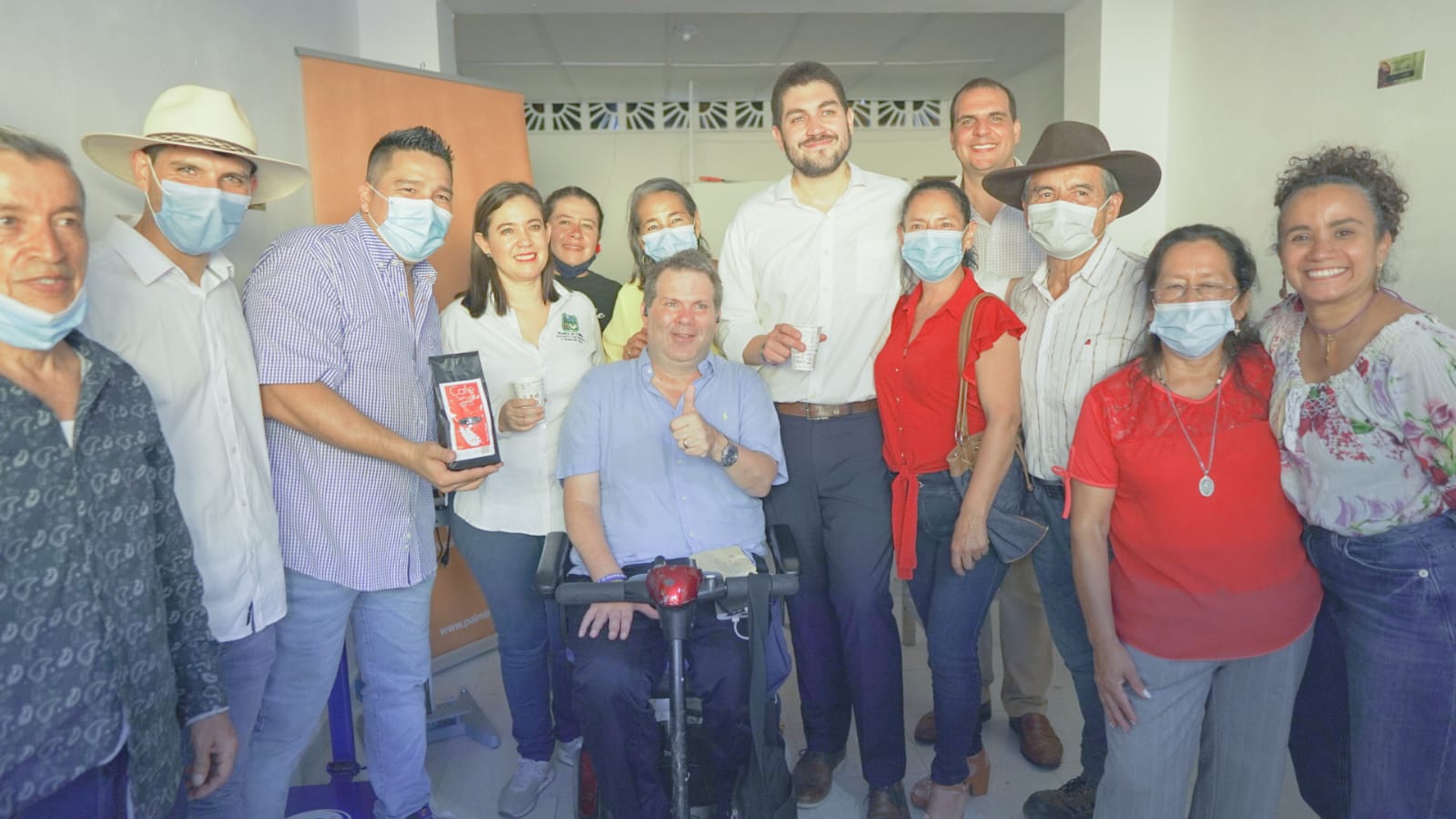 Viceministro de Asuntos Agropecuarios visitó Palmira para conocer proyectos de pequeños y medianos productores de café