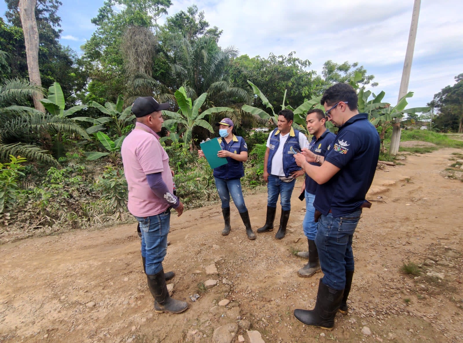 ALCALDÍA ATENDIÓ EMERGENCIA PRESENTADA POR LLUVIAS EN LA ZONA RURAL DE CÚCUTA »
