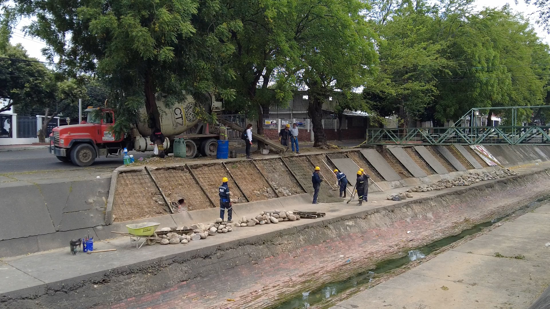 ALCALDÍA DE CÚCUTA RESTAURA EL CANAL BOGOTÁ ANTE LA LLEGADA DE LA TEMPORADA INVERNAL »