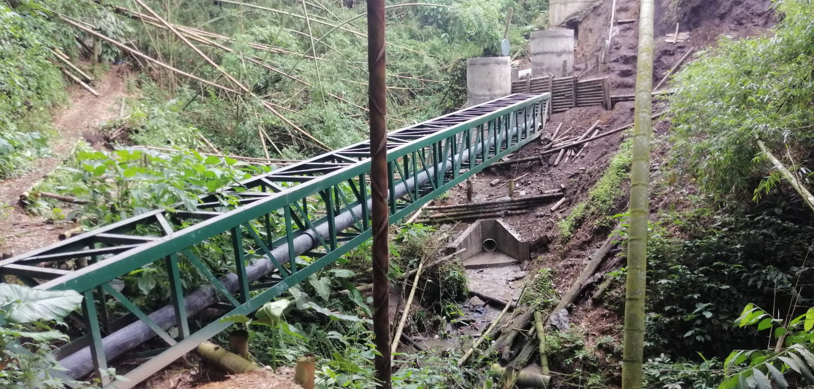 Con 95% de ejecución avanza reposición del colector de la quebrada La Montañita, proyecto de saneamiento para la ciudad