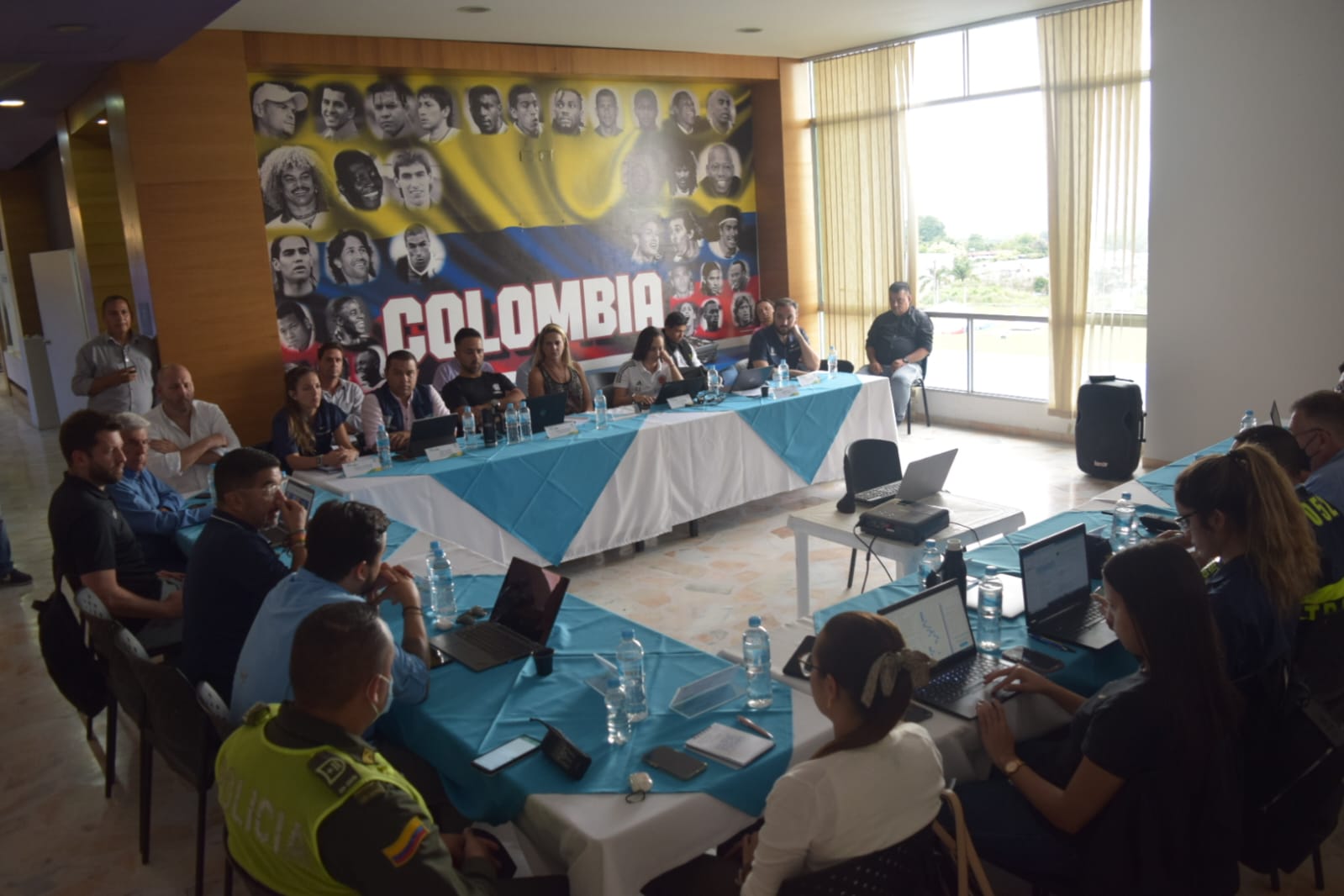 Armenia se alista para la Copa América Femenina 2022; Alcalde y delegación de Conmebol inspeccionaron el Centenario