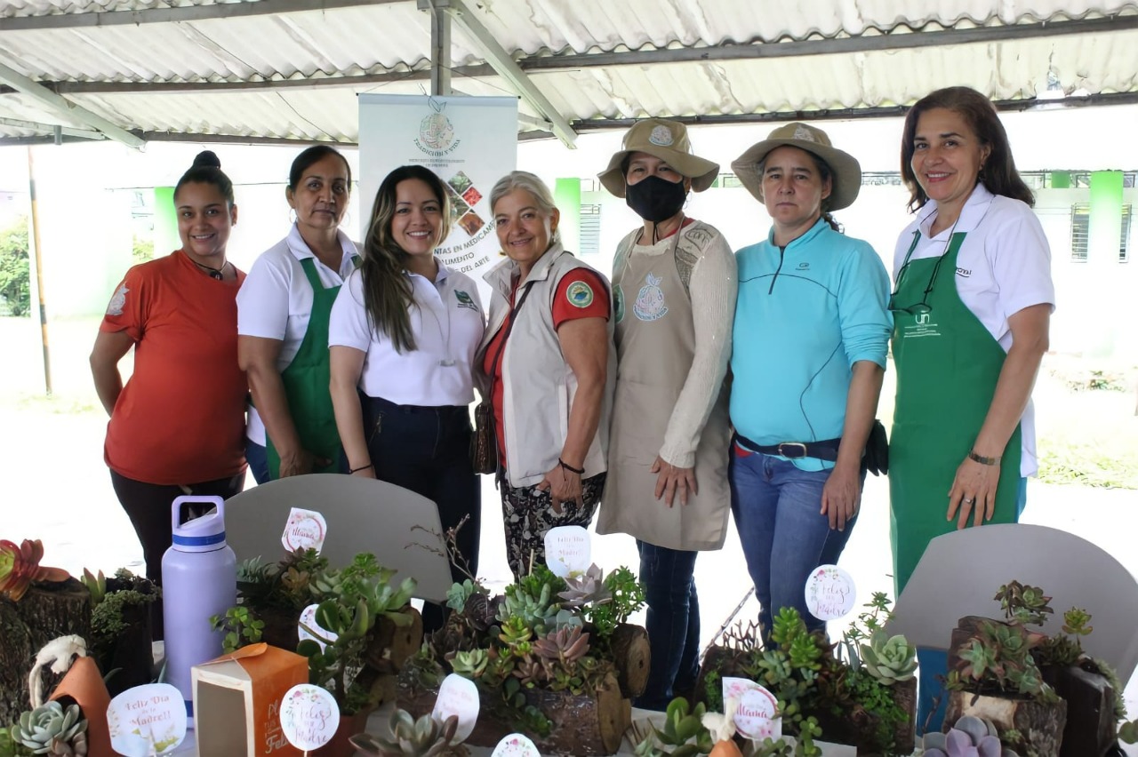 Con una gran feria para los palmiranos la Alcaldía Municipal celebró con éxito el Mes de las Madres