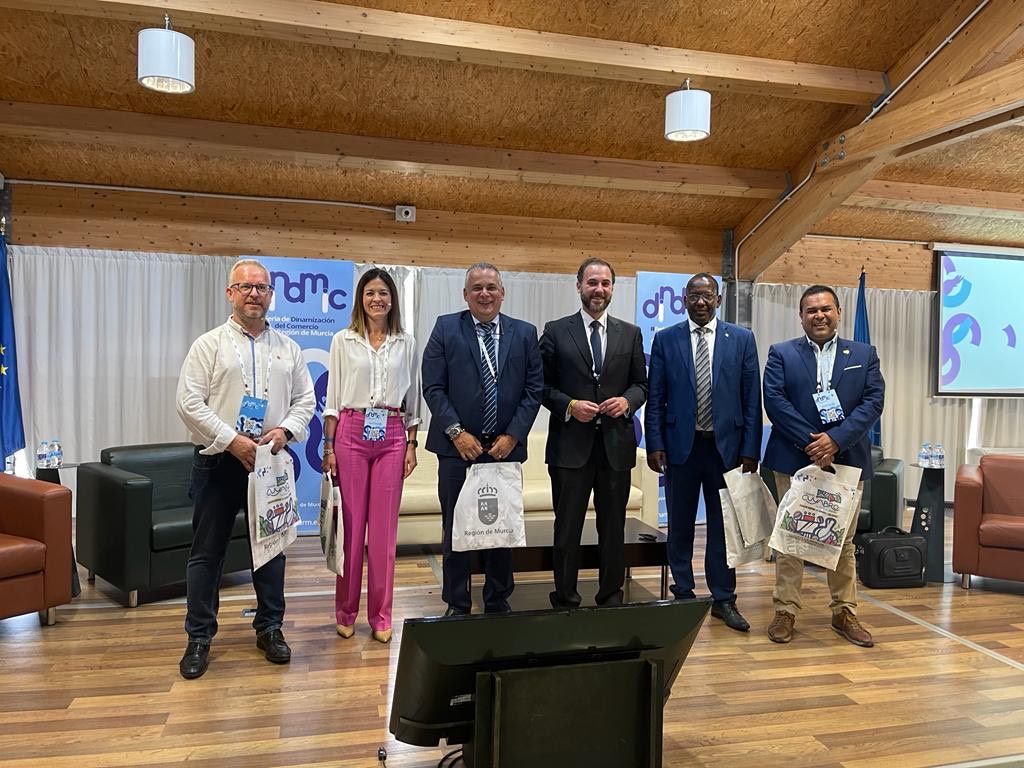 En Murcia, España, Alcalde fue reconocido por implementar exitoso modelo de reactivación económica en Armenia