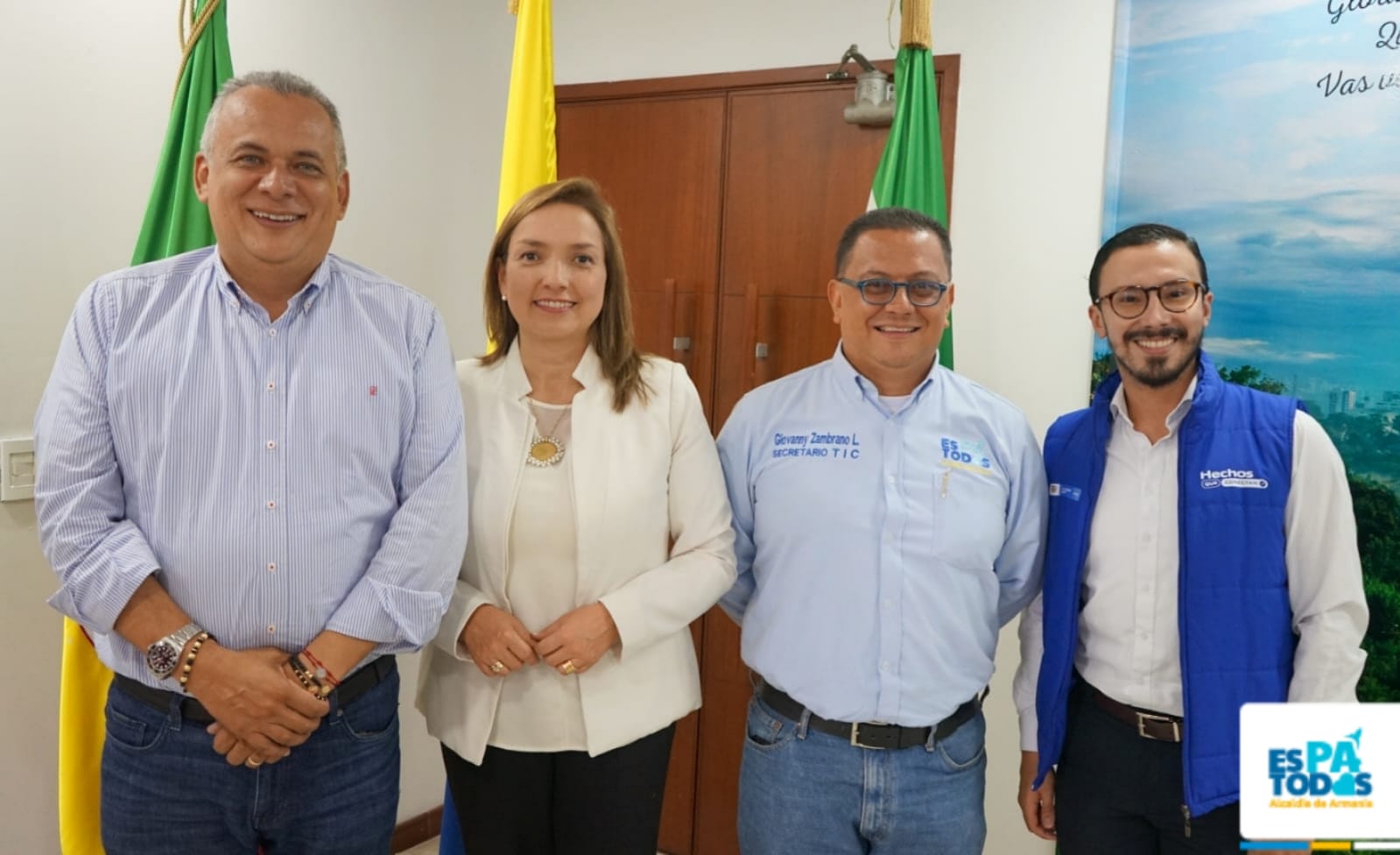 Siete Centros Digitales Rurales para I.E. de El Caimo anunció Ministra durante su visita a Armenia