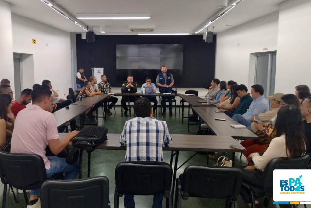 Más seguridad en el norte de la ciudad; Alcaldía se reunió con los comerciantes de la comuna 10