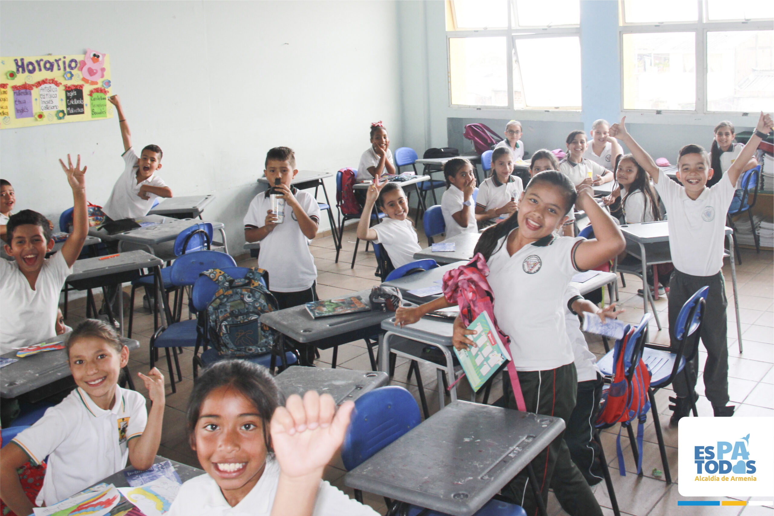 ¡Regresamos a clases! 35.273 estudiantes inician hoy su ciclo educativo en 28 IE oficiales