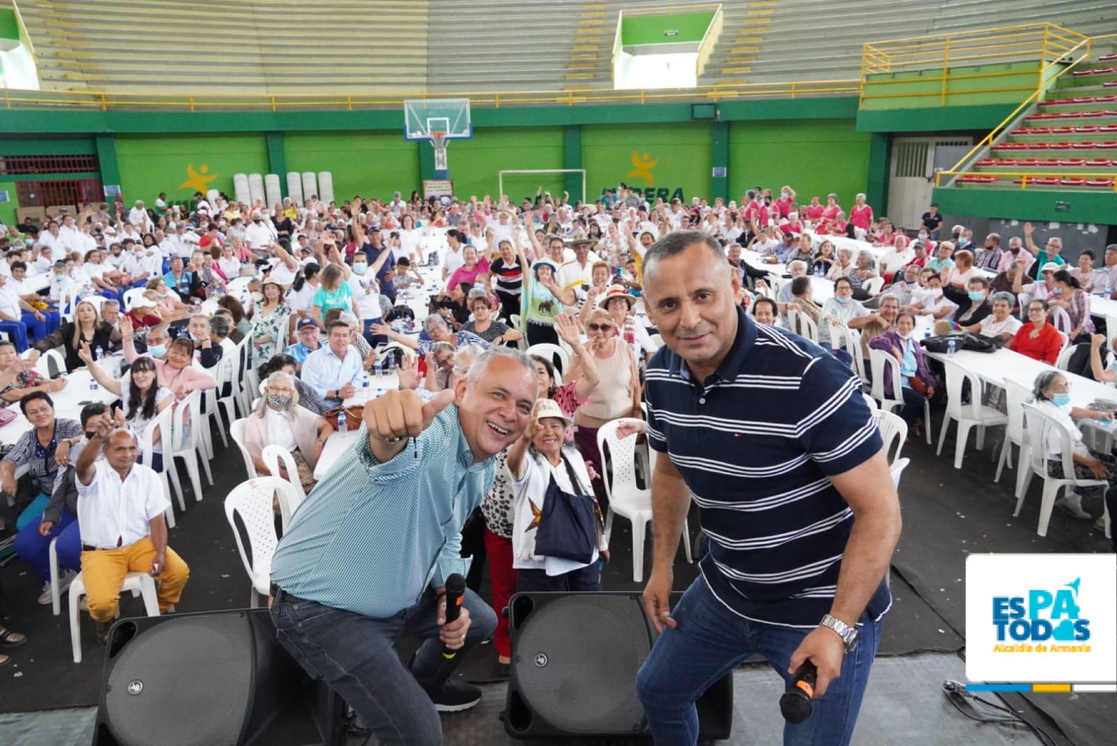 Alcalde y Secretario de Desarrollo Social disfrutaron con más 800 abuelos el mes del adulto mayor