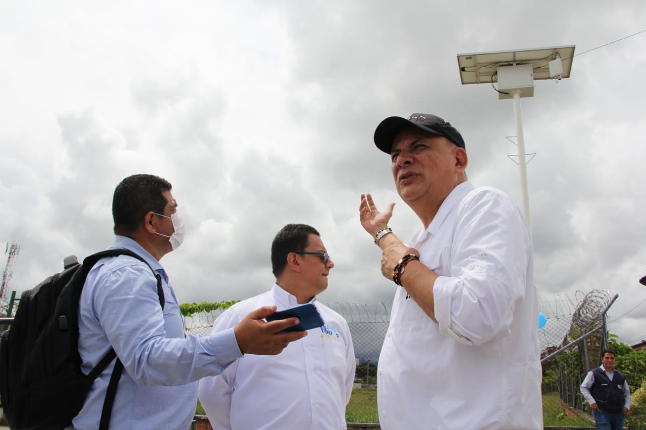 Con una inversión que supera los $63 millones, cerca de 20 mil cuyabros se benefician con internet gratuito, en los barrios, en la administración de José M. Ríos