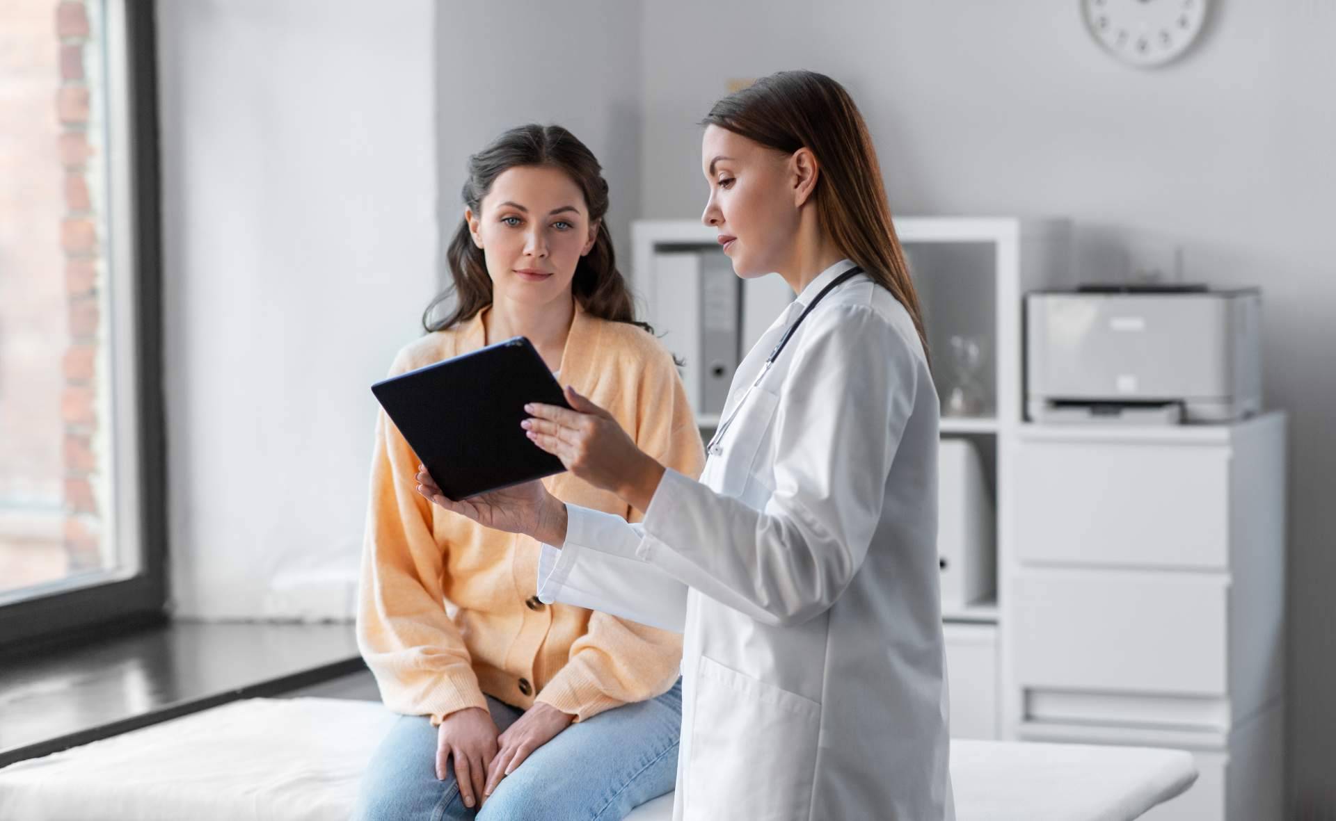 ¿Cuáles son los servicios de ginecología ofrecidos por Clínica Express para garantizar una salud femenina óptima?